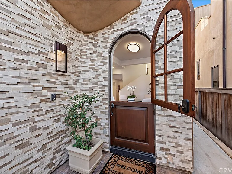 432 Acacia Ave — Photo 6