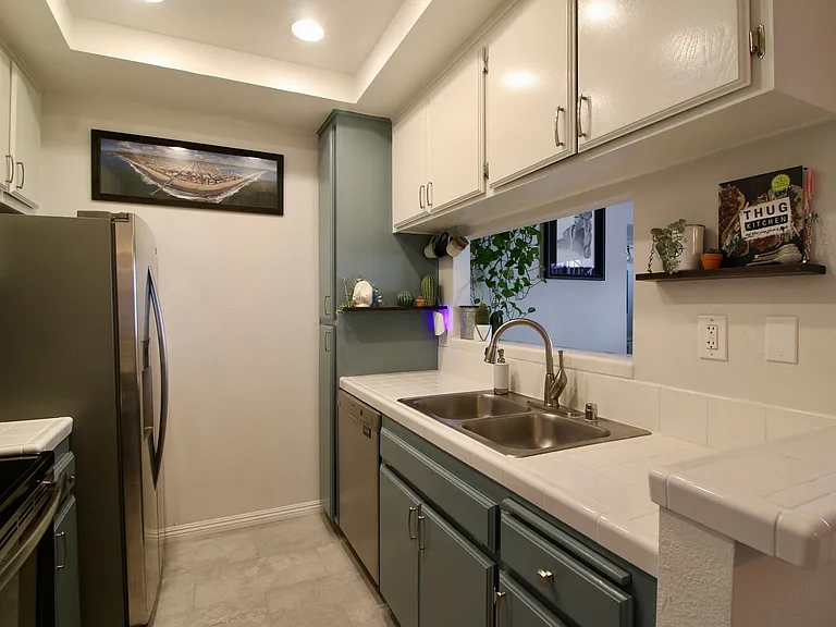 4475 Campus Ave #1 — Photo 8