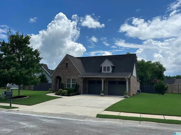 8083 Caldwell Dr, Trussville, AL 35173