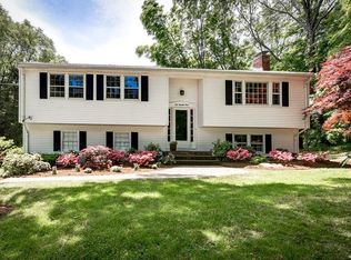 9 Aqueduct Rd, Wayland, MA 01778