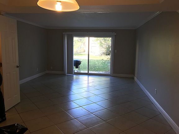 4th image of 7609 La Mesita Ct