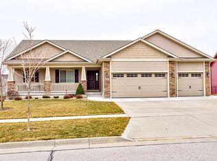 5312 Springbrook Dr, Ames, IA 50014