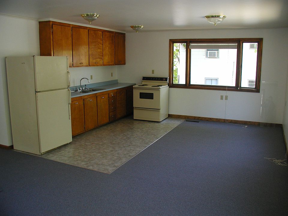 28 Cedar 001_01062014