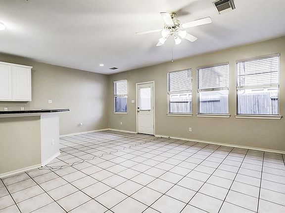 4th image of 16526 Cairngrove Ln