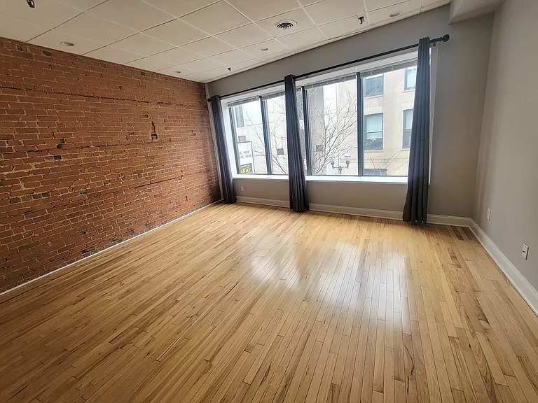 51 Bank St #2A — Photo 3