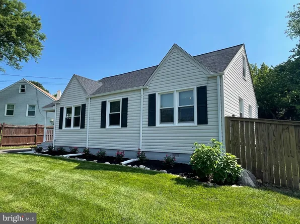 3015 Greenway Blvd, Falls Church, VA 22042