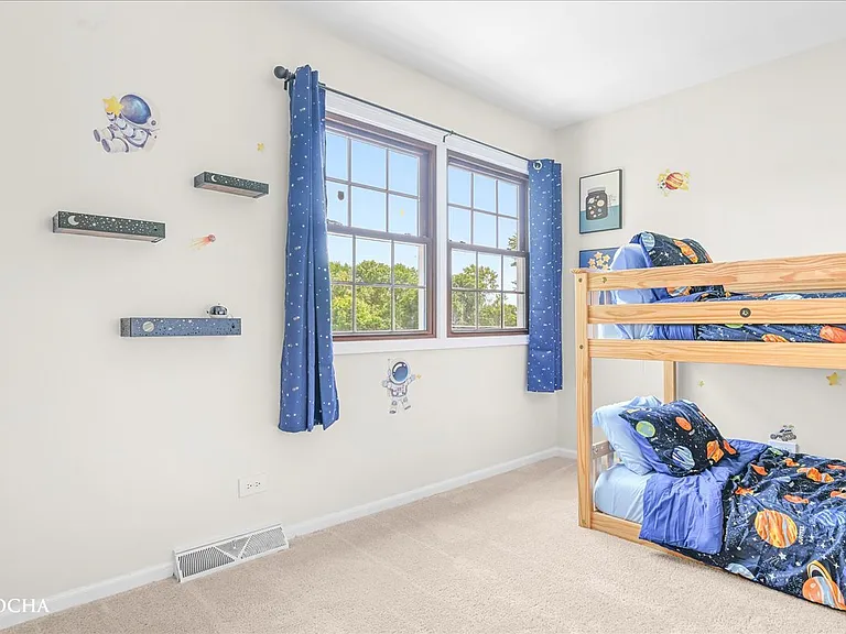 1012 Bainbridge Dr — Photo 28