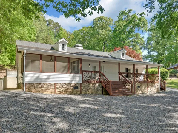 123 Ridgemore Cir, Toccoa, GA 30577