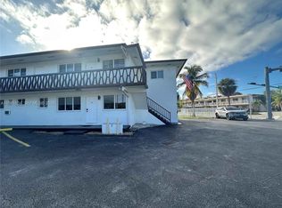 12101 Griffing Blvd #5, Miami, FL 33161