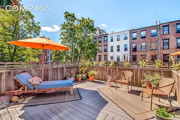 Sold by Compass | media 10