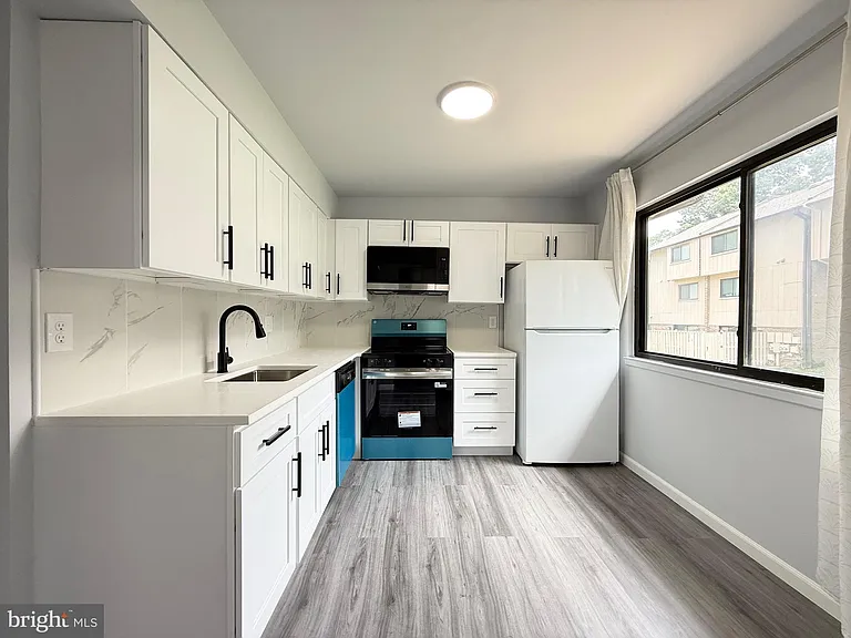 2400 Glengyle Dr #265 — Photo 3