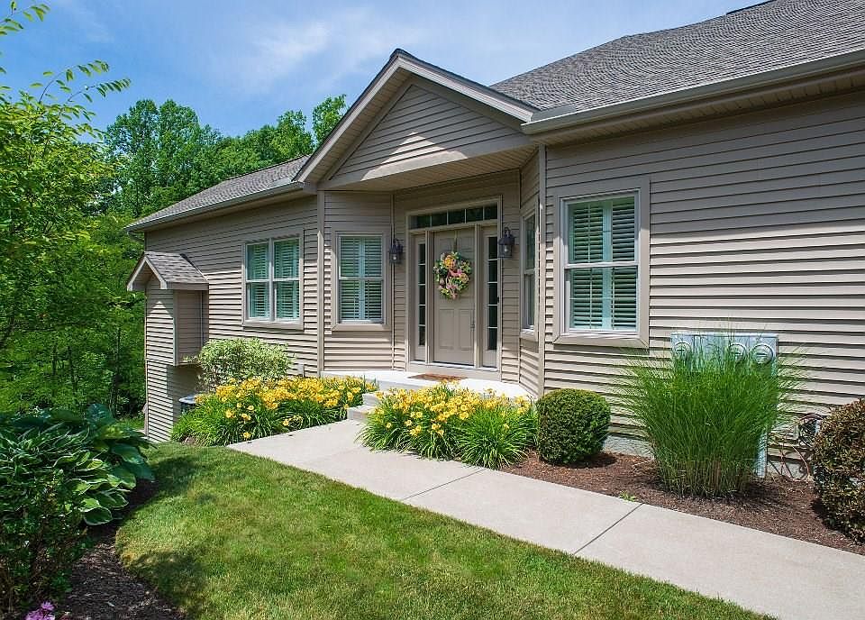 1st image of 6214 Stonebrook Dr