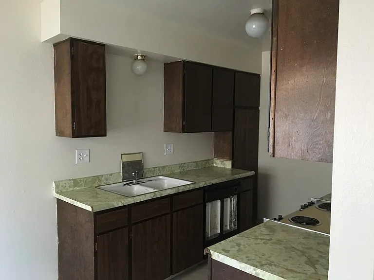 200 Lincoln Ave — Photo 6