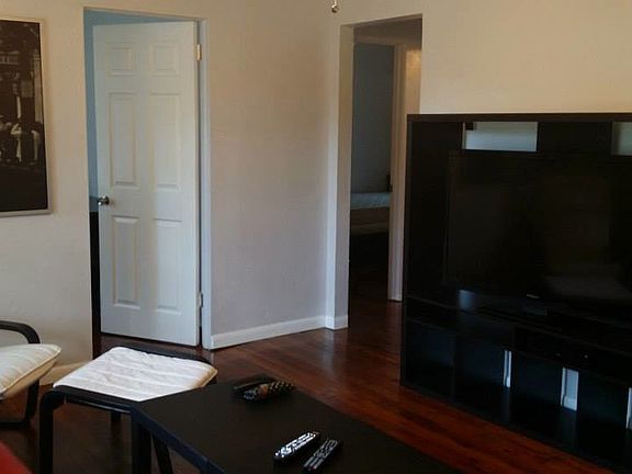 3rd image of 1106 41st St
