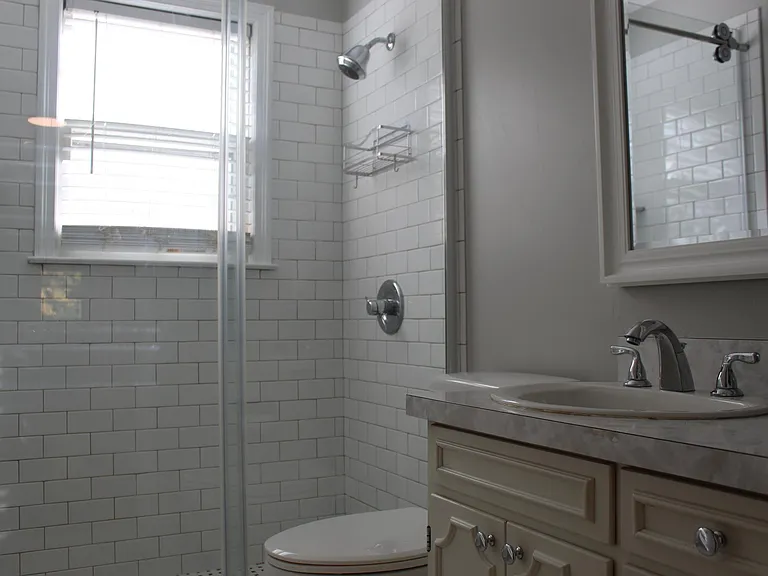 300 Harris Rd — Photo 4