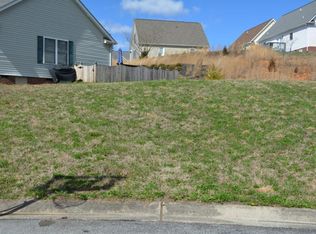 115 Wilkshire Pl, Bristol, TN 37620