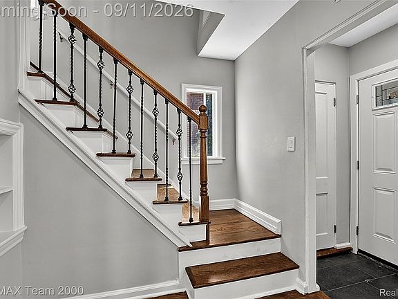 5th image of 21726 Gregory St