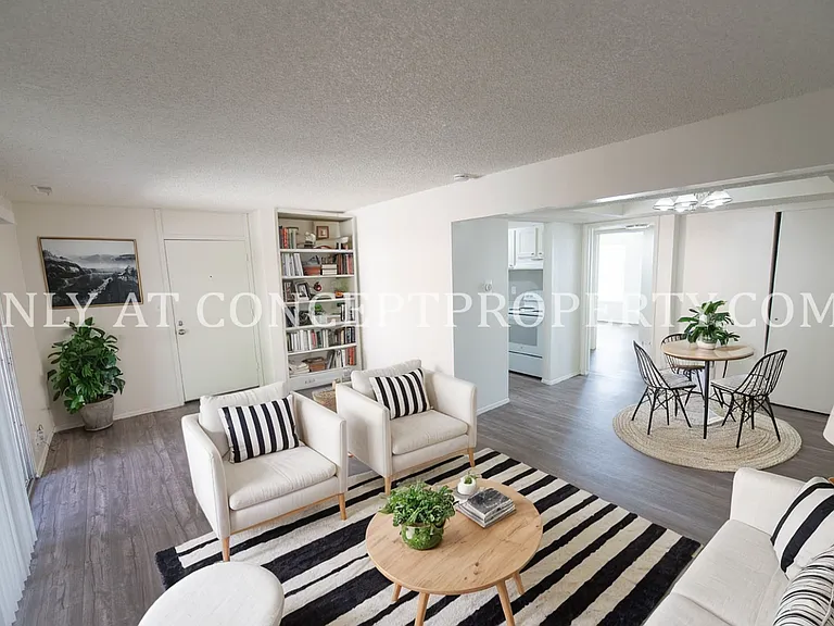 Foothill Terrace — Photo 243