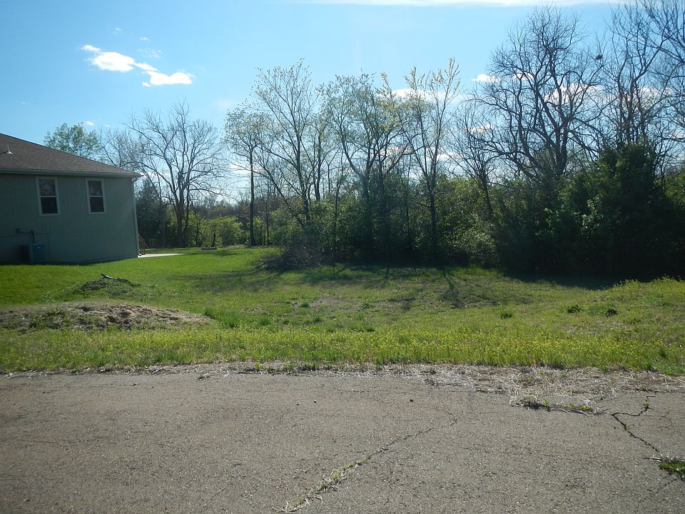 1st image of 0 SE Long St