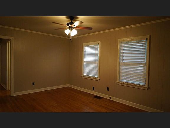 5th image of 43 Sunnyside Dr