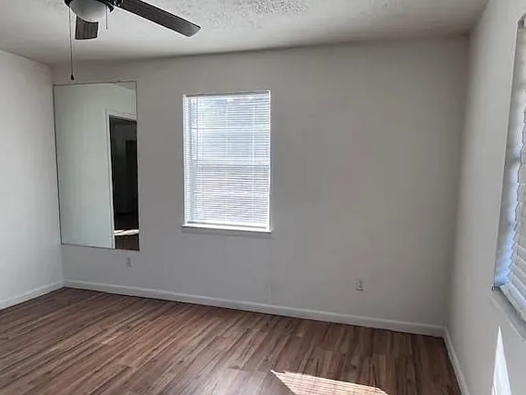 520 Brewer Dr — Photo 13