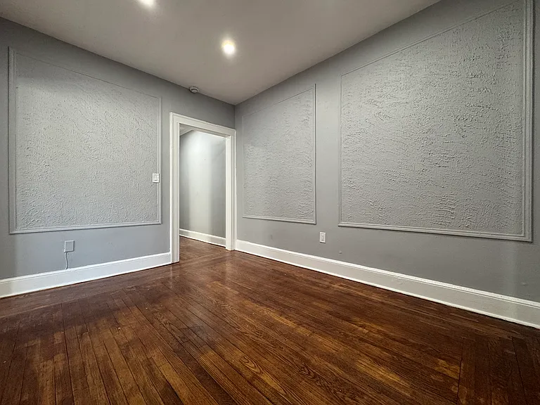 11 Gorham Ave #C302 — Photo 5