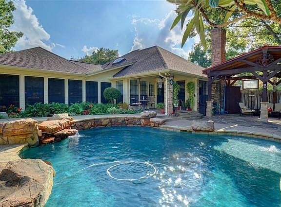 3rd image of 1409 Sweetgum Cir