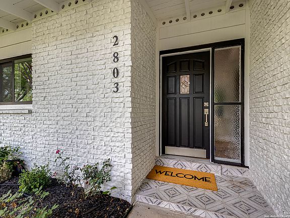 4th image of 2803 BENT BOW DR