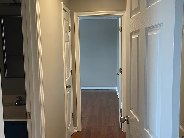 Central hallway that can be closed off for privacy