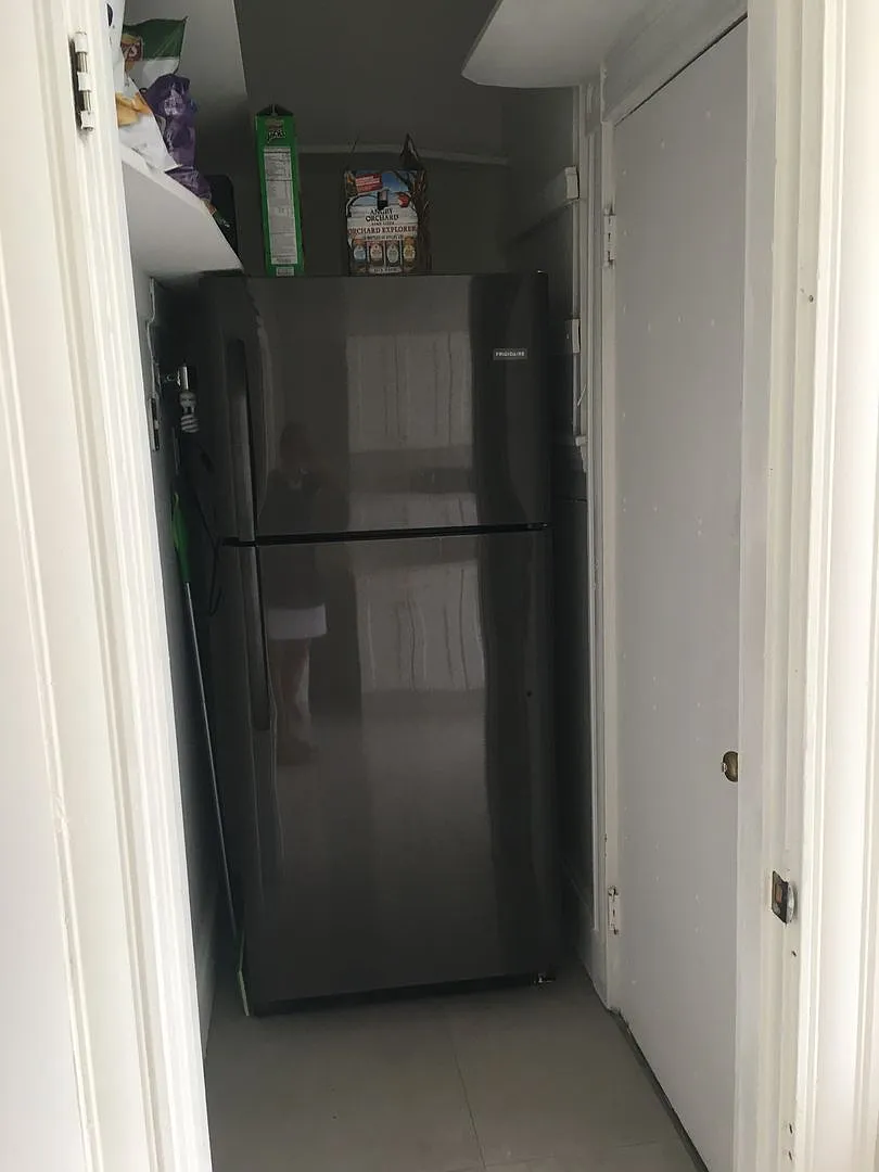Allston 2 Bed | Hardwood Floors | Eat-In Kitchen | No Broker Fee — Photo 2