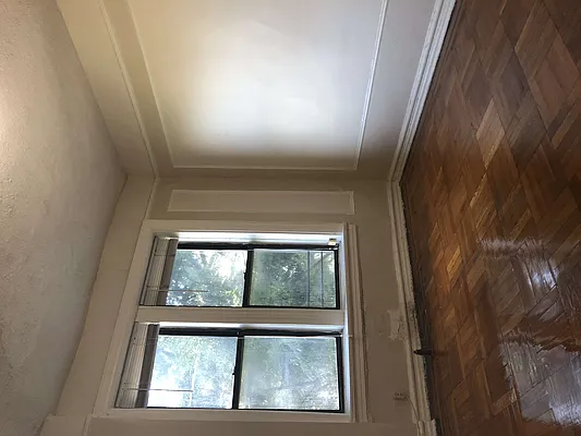 Rented by Nooklyn NYC LLC | media 30