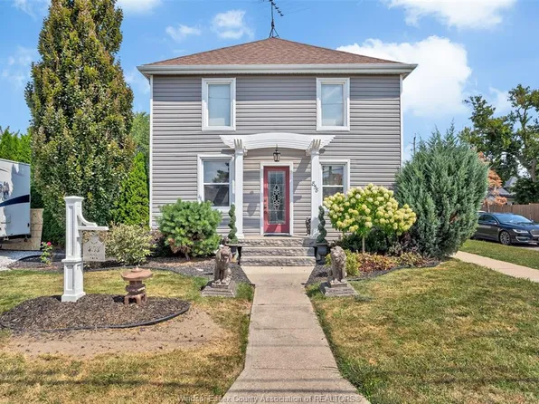 858 Lesperance Rd, Tecumseh, ON N8N 1W7