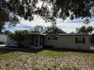 8712 S Meadowview Cir, Tampa, FL 33625