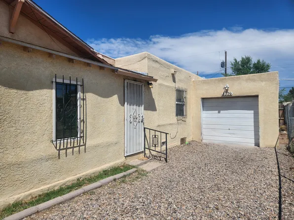 1306 Los Tomases Dr NW, Albuquerque, NM 87102