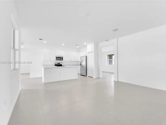 27232 SW 159th Ave — Photo 9