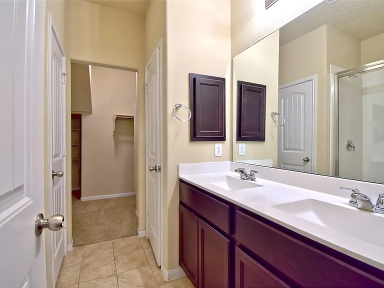 2880 Donnell Dr #1701 — Photo 11