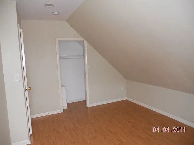 3431 N Holton St — Photo 5