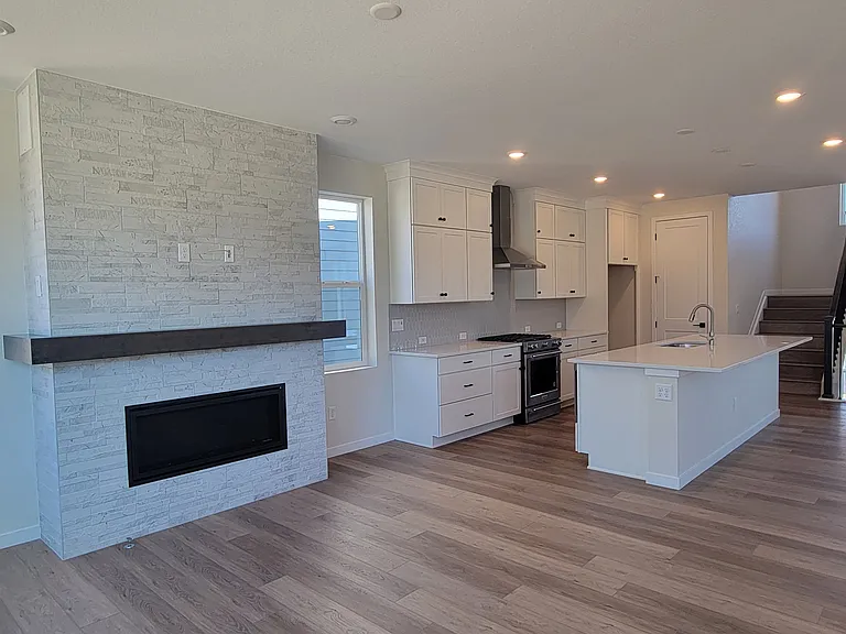 11732 Amplify Cir — Photo 8