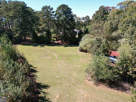 5th image of 103 & 167 E Lake Rd