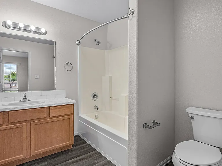 2841 Morningside Ct — Photo 6