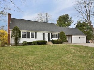 22 Sunrise Dr, Woodstock, CT 06281