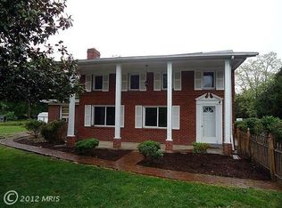 2301 Stokes Ln, Alexandria, VA 22307