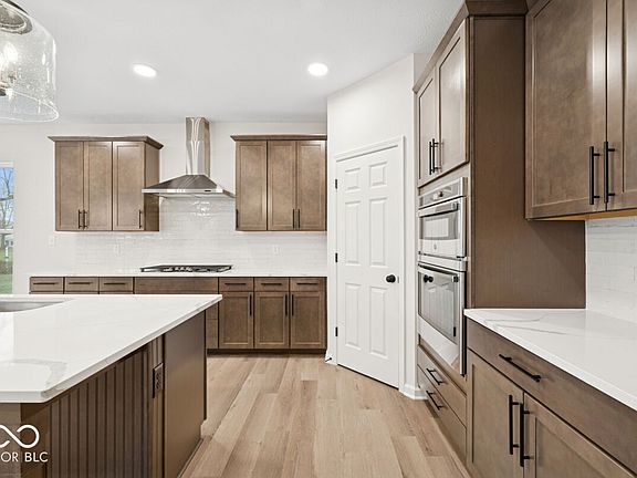 6th image of this home