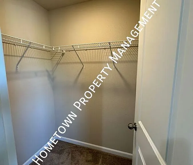 3332 Juno Ct NE — Photo 24