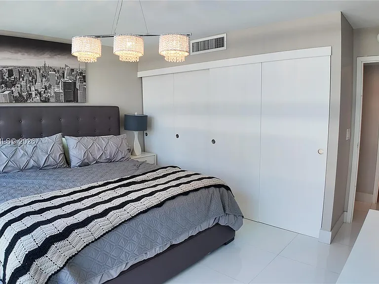2049 S Ocean Dr #702 — Photo 27