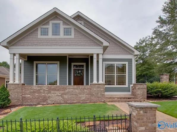8667 Bellewood Ln NW, Madison, AL 35756