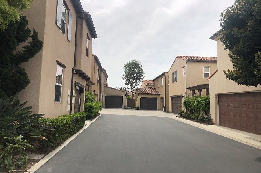 2nd image of 56 Chantilly
