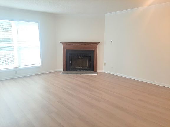 4th image of 5 Grove Park Rd