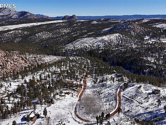 4th image of 572 Overlook Cir