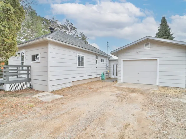 210 3rd St NE, Crosby, MN 56441